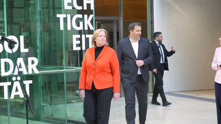 SPD-Spitze bleibt im Amt: «Nicht in Chaos stürzen»